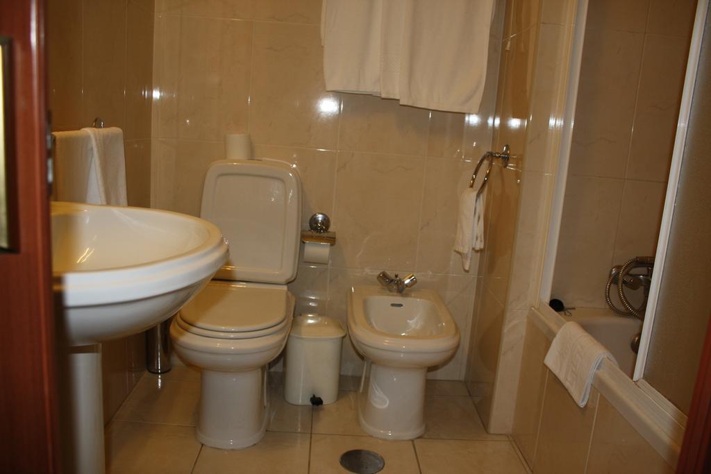 فندق Residencial Stª Joana أفيرو الغرفة الصورة